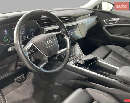 Черный Ауди E-Tron, объемом двигателя 0 л и пробегом 125 тыс. км за 21700 $, фото 17 на Automoto.ua