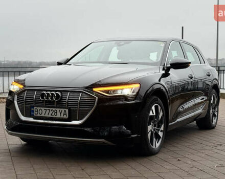 Черный Ауди E-Tron, объемом двигателя 0 л и пробегом 146 тыс. км за 27500 $, фото 1 на Automoto.ua