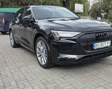 Чорний Ауді E-Tron, об'ємом двигуна 0 л та пробігом 138 тис. км за 29900 $, фото 12 на Automoto.ua