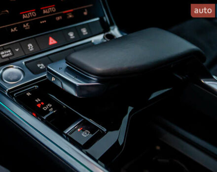 Чорний Ауді E-Tron, об'ємом двигуна 0 л та пробігом 75 тис. км за 29900 $, фото 86 на Automoto.ua