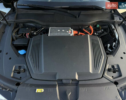 Чорний Ауді E-Tron, об'ємом двигуна 0 л та пробігом 150 тис. км за 25900 $, фото 106 на Automoto.ua