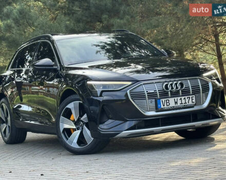 Черный Ауди E-Tron, объемом двигателя 0 л и пробегом 170 тыс. км за 28800 $, фото 2 на Automoto.ua
