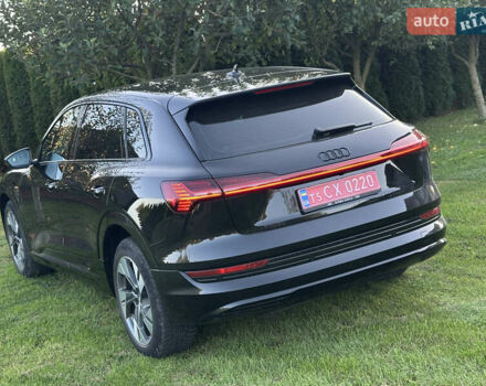 Черный Ауди E-Tron, объемом двигателя 0 л и пробегом 119 тыс. км за 29999 $, фото 15 на Automoto.ua
