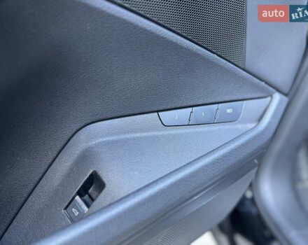 Чорний Ауді E-Tron, об'ємом двигуна 0 л та пробігом 155 тис. км за 29499 $, фото 23 на Automoto.ua