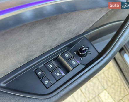 Чорний Ауді E-Tron, об'ємом двигуна 0 л та пробігом 150 тис. км за 26999 $, фото 70 на Automoto.ua