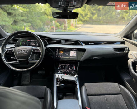 Чорний Ауді E-Tron, об'ємом двигуна 0 л та пробігом 103 тис. км за 29999 $, фото 38 на Automoto.ua