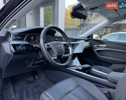 Ауди E-Tron 2020 в Тернополе на Automoto.ua Черный Ауди E-Tron, объемом двигателя 0 л и пробегом 161 тыс. км за 29400 $, фото 44 на Automoto.ua