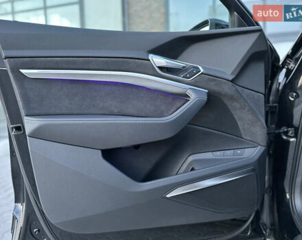 Ауди E-Tron 2020 в Тернополе на Automoto.ua Черный Ауди E-Tron, объемом двигателя 0 л и пробегом 119 тыс. км за 28500 $, фото 44 на Automoto.ua