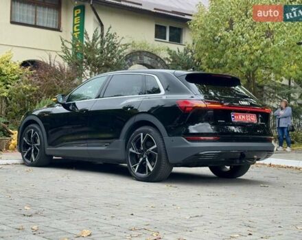 Чорний Ауді E-Tron, об'ємом двигуна 0 л та пробігом 159 тис. км за 24500 $, фото 50 на Automoto.ua