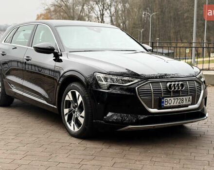 Черный Ауди E-Tron, объемом двигателя 0 л и пробегом 146 тыс. км за 27500 $, фото 4 на Automoto.ua