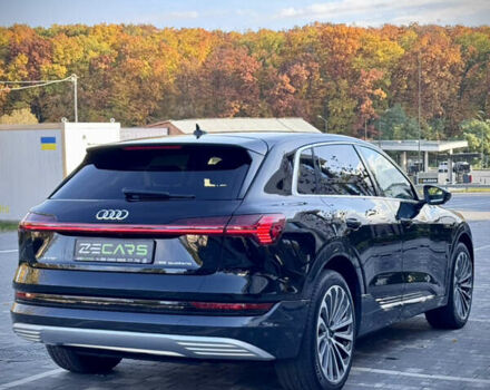 Чорний Ауді E-Tron, об'ємом двигуна 0 л та пробігом 72 тис. км за 29900 $, фото 7 на Automoto.ua