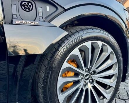 Чорний Ауді E-Tron, об'ємом двигуна 0 л та пробігом 253 тис. км за 24200 $, фото 26 на Automoto.ua