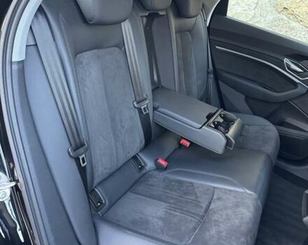 Чорний Ауді E-Tron, об'ємом двигуна 0 л та пробігом 253 тис. км за 24200 $, фото 43 на Automoto.ua