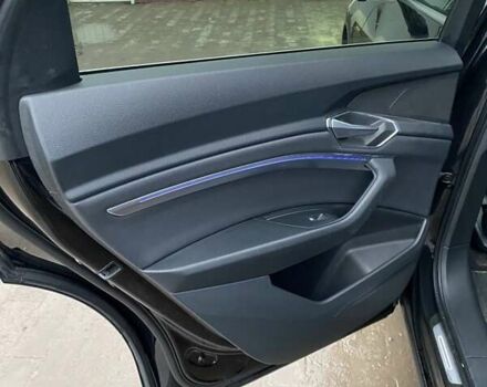 Черный Ауди E-Tron, объемом двигателя 0 л и пробегом 54 тыс. км за 32549 $, фото 12 на Automoto.ua