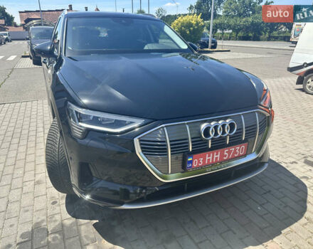 Чорний Ауді E-Tron, об'ємом двигуна 0 л та пробігом 130 тис. км за 23990 $, фото 1 на Automoto.ua