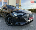 Чорний Ауді E-Tron, об'ємом двигуна 0 л та пробігом 150 тис. км за 25900 $, фото 6 на Automoto.ua