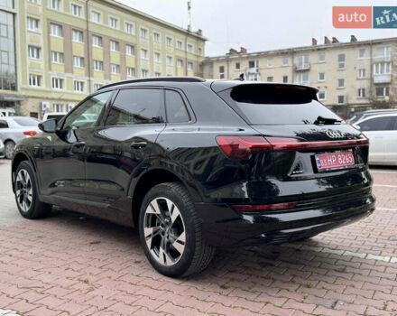 Черный Ауди E-Tron, объемом двигателя 0 л и пробегом 120 тыс. км за 26500 $, фото 15 на Automoto.ua