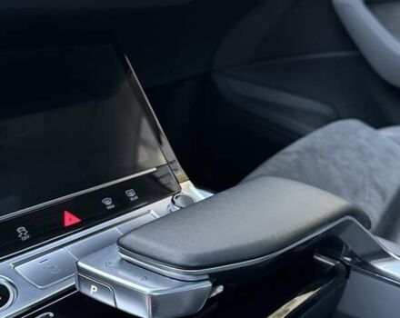 Чорний Ауді E-Tron, об'ємом двигуна 0 л та пробігом 253 тис. км за 24200 $, фото 39 на Automoto.ua