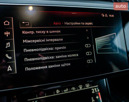 Чорний Ауді E-Tron, об'ємом двигуна 0 л та пробігом 75 тис. км за 29900 $, фото 82 на Automoto.ua