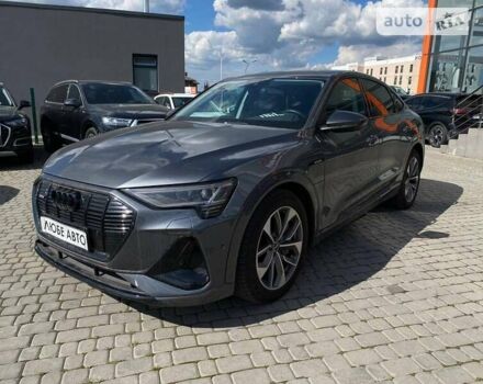 Чорний Ауді E-Tron, об'ємом двигуна 0 л та пробігом 17 тис. км за 46400 $, фото 2 на Automoto.ua