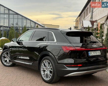 Чорний Ауді E-Tron, об'ємом двигуна 0 л та пробігом 51 тис. км за 31499 $, фото 27 на Automoto.ua