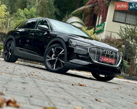 Чорний Ауді E-Tron, об'ємом двигуна 0 л та пробігом 159 тис. км за 24500 $, фото 3 на Automoto.ua