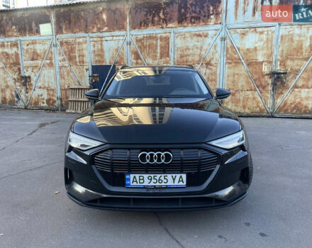 Ауди E-Tron 2020 в Виннице на Automoto.ua Черный Ауди E-Tron, объемом двигателя 0 л и пробегом 119 тыс. км за 28400 $, фото 1 на Automoto.ua