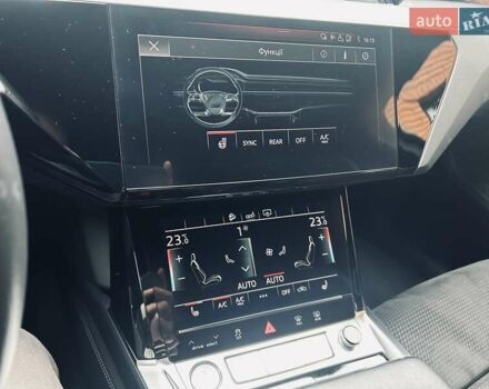Ауди E-Tron 2020 в Луцке на Automoto.ua Черный Ауди E-Tron, объемом двигателя 0 л и пробегом 73 тыс. км за 35000 $, фото 11 на Automoto.ua