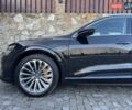 Чорний Ауді E-Tron, об'ємом двигуна 0 л та пробігом 253 тис. км за 24200 $, фото 7 на Automoto.ua