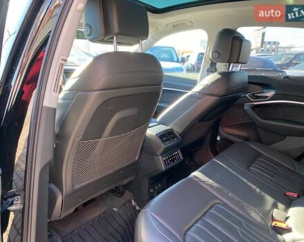 Черный Ауди E-Tron, объемом двигателя 0 л и пробегом 61 тыс. км за 36500 $, фото 22 на Automoto.ua