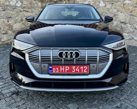 Чорний Ауді E-Tron, об'ємом двигуна 0 л та пробігом 253 тис. км за 24200 $, фото 4 на Automoto.ua