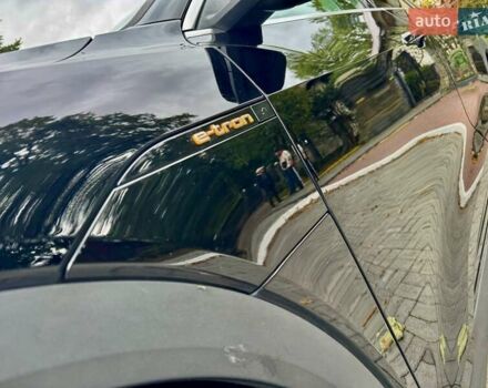 Чорний Ауді E-Tron, об'ємом двигуна 0 л та пробігом 159 тис. км за 24500 $, фото 39 на Automoto.ua