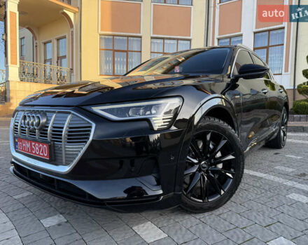 Чорний Ауді E-Tron, об'ємом двигуна 0 л та пробігом 150 тис. км за 26999 $, фото 30 на Automoto.ua