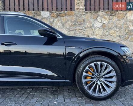 Чорний Ауді E-Tron, об'ємом двигуна 0 л та пробігом 253 тис. км за 24200 $, фото 10 на Automoto.ua