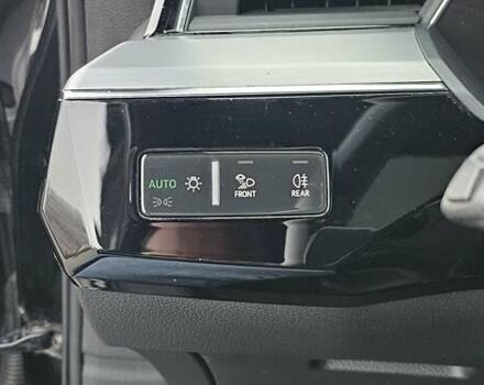 Чорний Ауді E-Tron, об'ємом двигуна 0 л та пробігом 120 тис. км за 33500 $, фото 78 на Automoto.ua