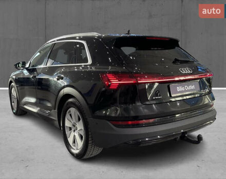 Черный Ауди E-Tron, объемом двигателя 0 л и пробегом 125 тыс. км за 21700 $, фото 7 на Automoto.ua
