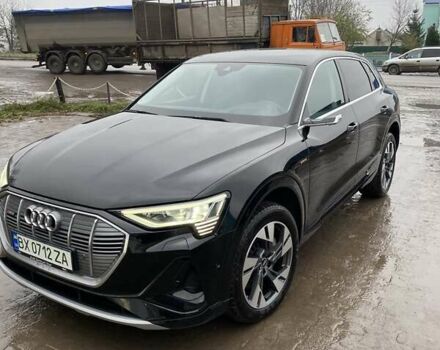 Черный Ауди E-Tron, объемом двигателя 0 л и пробегом 54 тыс. км за 32549 $, фото 2 на Automoto.ua