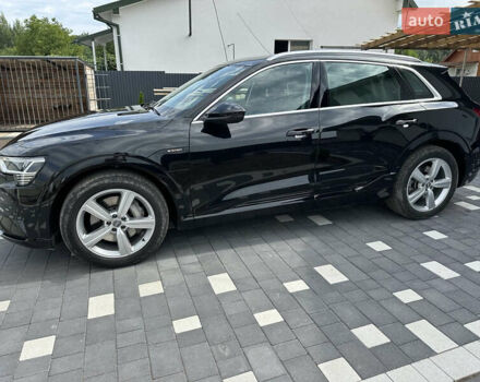 Черный Ауди E-Tron, объемом двигателя 0 л и пробегом 130 тыс. км за 26500 $, фото 5 на Automoto.ua