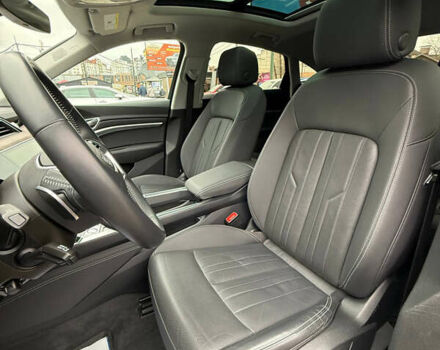 Черный Ауди E-Tron, объемом двигателя 0 л и пробегом 32 тыс. км за 35500 $, фото 17 на Automoto.ua