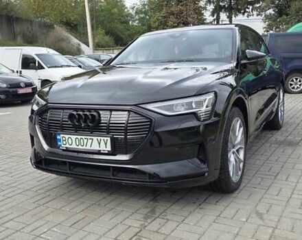 Черный Ауди E-Tron, объемом двигателя 0 л и пробегом 138 тыс. км за 29900 $, фото 7 на Automoto.ua