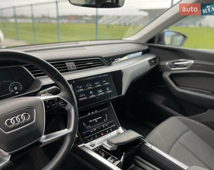 Чорний Ауді E-Tron, об'ємом двигуна 0 л та пробігом 78 тис. км за 26500 $, фото 28 на Automoto.ua