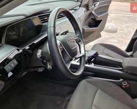 Черный Ауди E-Tron, объемом двигателя 0 л и пробегом 36 тыс. км за 27300 $, фото 3 на Automoto.ua