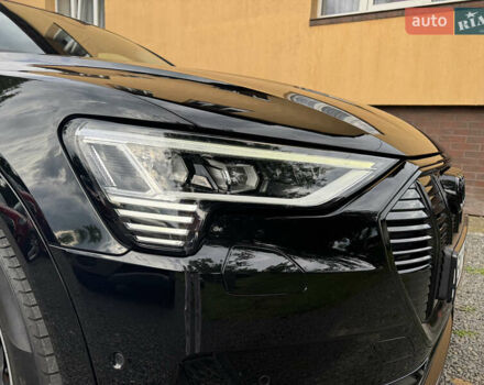 Ауді E-Tron 2020 у Львові на Automoto.ua Чорний Ауді E-Tron, об'ємом двигуна 0 л та пробігом 78 тис. км за 30999 $, фото 5 на Automoto.ua