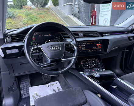 Черный Ауди E-Tron, объемом двигателя 0 л и пробегом 150 тыс. км за 27499 $, фото 55 на Automoto.ua