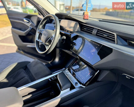Черный Ауди E-Tron, объемом двигателя 0 л и пробегом 126 тыс. км за 27500 $, фото 32 на Automoto.ua