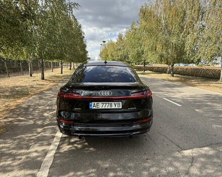 Черный Ауди E-Tron, объемом двигателя 0 л и пробегом 87 тыс. км за 38000 $, фото 5 на Automoto.ua