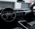 Черный Ауди E-Tron, объемом двигателя 0 л и пробегом 105 тыс. км за 35990 $, фото 35 на Automoto.ua
