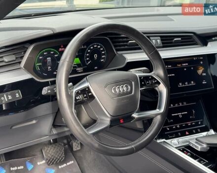 Черный Ауди E-Tron, объемом двигателя 0 л и пробегом 85 тыс. км за 30900 $, фото 17 на Automoto.ua