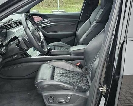 Чорний Ауді E-Tron, об'ємом двигуна 0 л та пробігом 120 тис. км за 33500 $, фото 103 на Automoto.ua