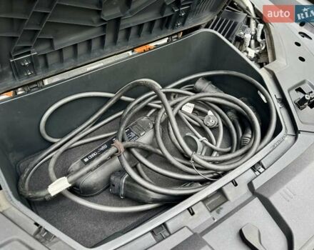 Чорний Ауді E-Tron, об'ємом двигуна 0 л та пробігом 159 тис. км за 24500 $, фото 130 на Automoto.ua
